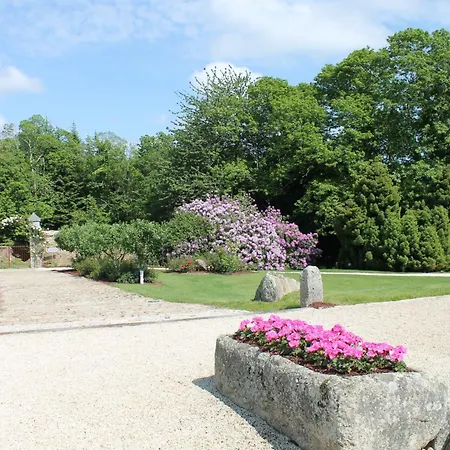 Manoir De Kerangosquer