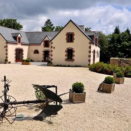 Manoir De Kerangosquer 3*